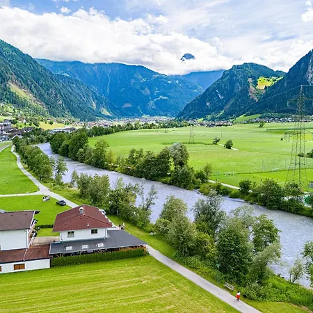 In Zillertal Near Slopes, Cleaning Included Feriehus Ramsau im Zillertal